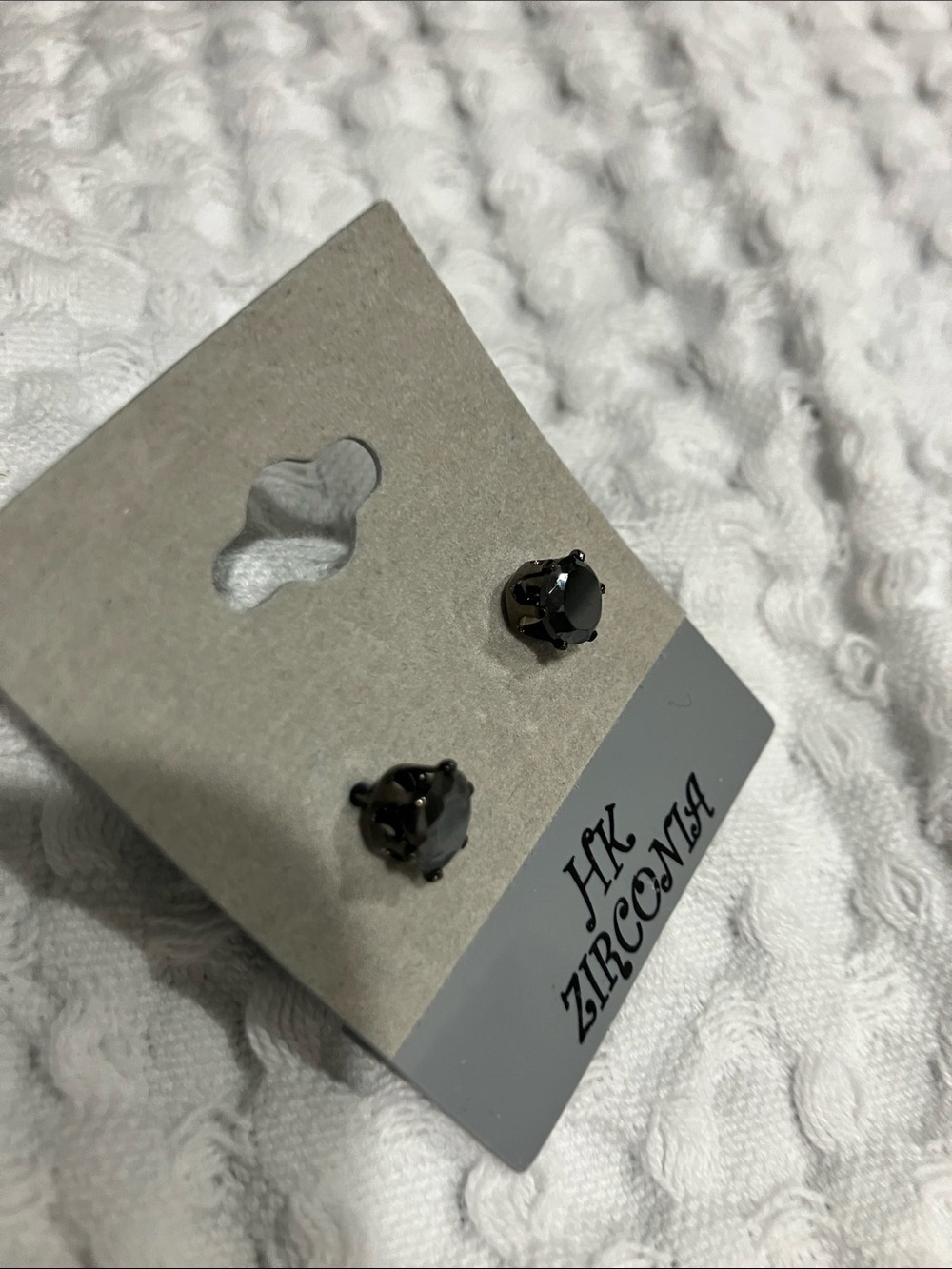 HK Zirconia Black Stud Earrings - Picture 2 of 3